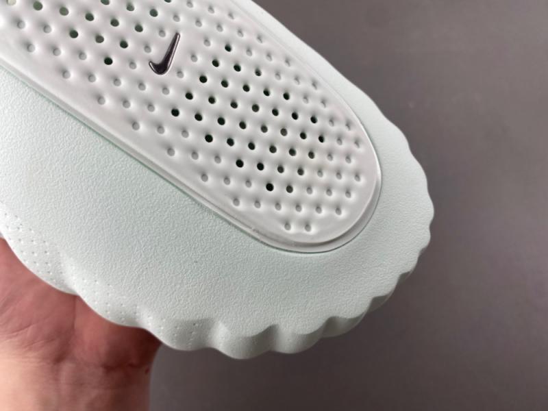 Nike Mind 001「Barely Green」
