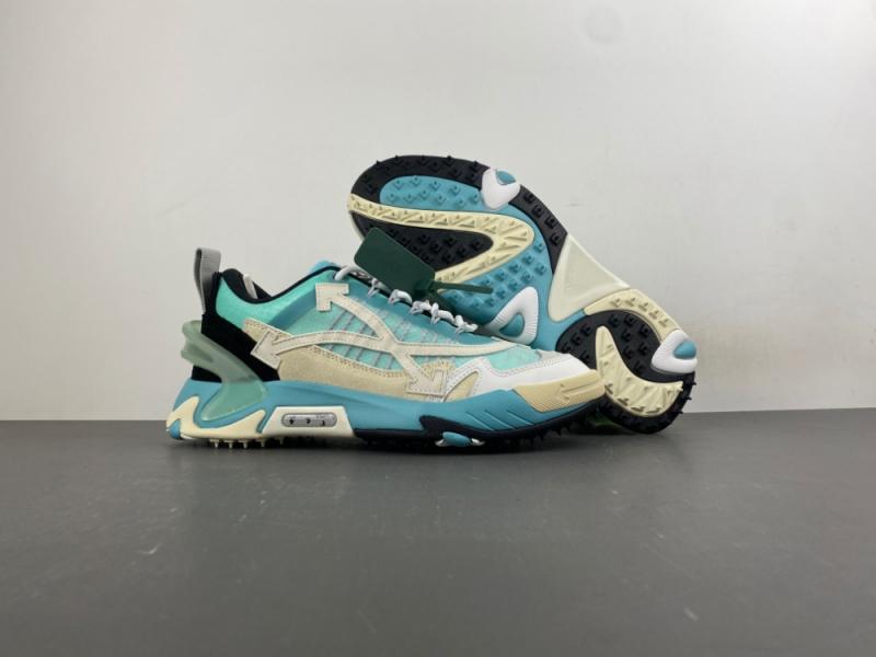 Off-White c/o Virgil Abloh