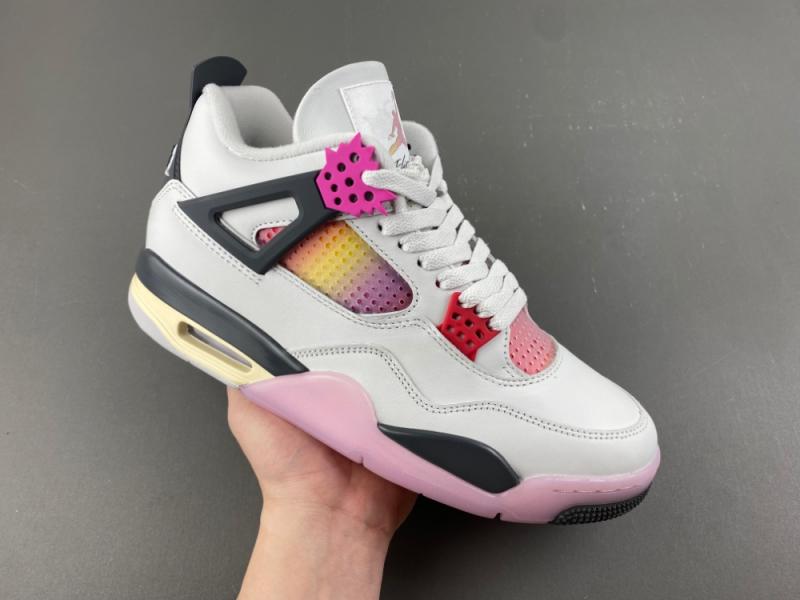 NIKE AIR JORDAN 4 RETRO '