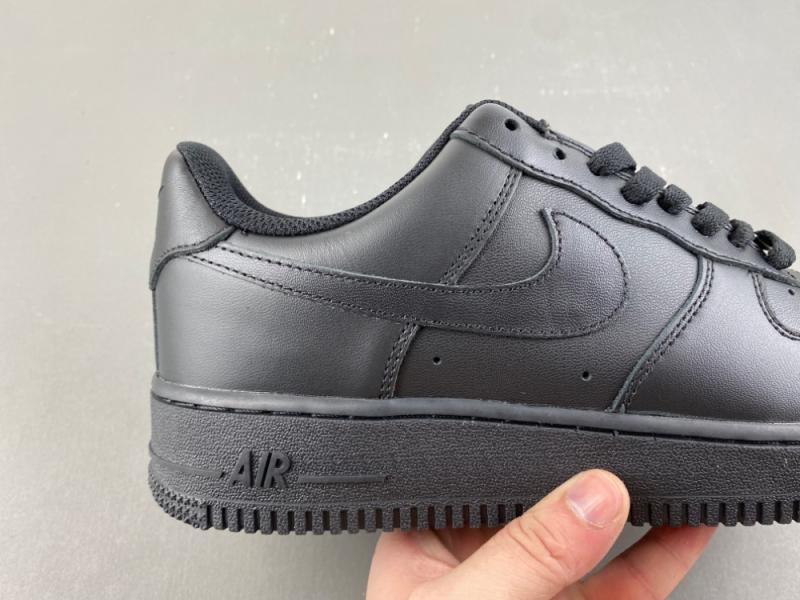 Nike Air Force 1 '07