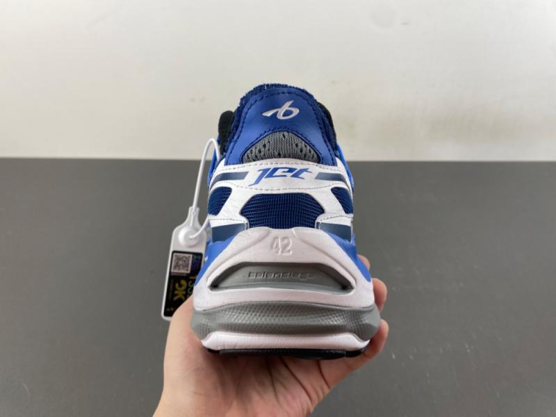 BALENCIAGA 26代
