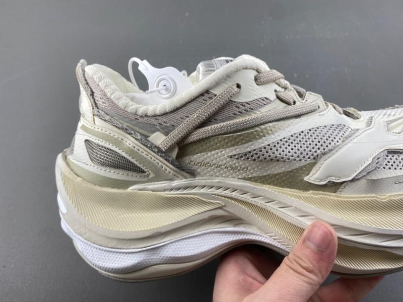 BALENCIAGA 26代