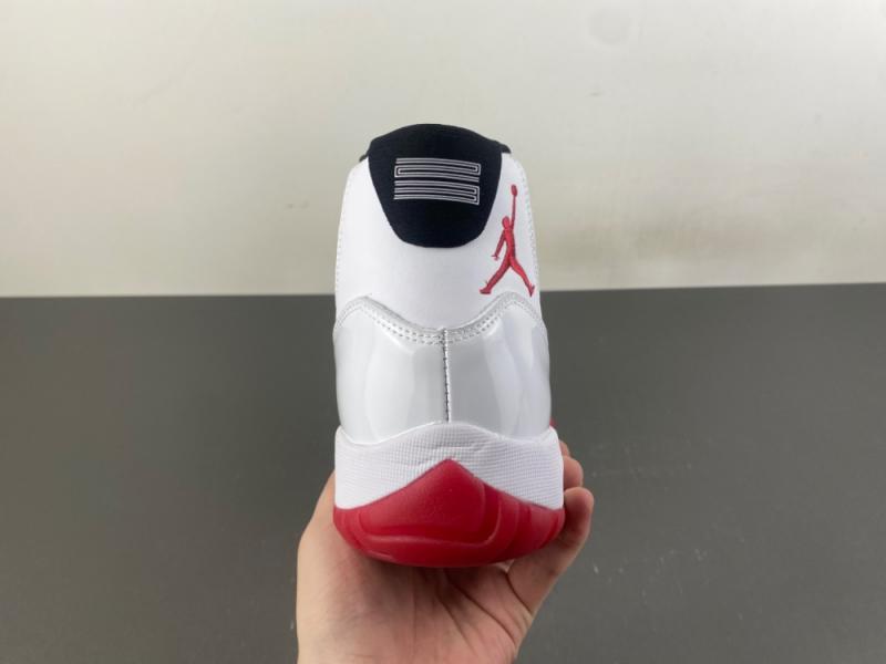 Air Jordan 11