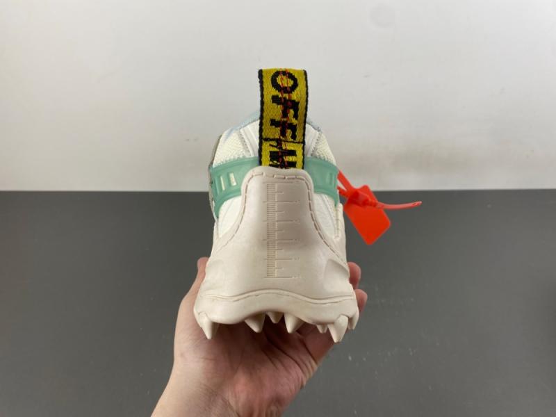 Off-White c/o Virgil Abloh