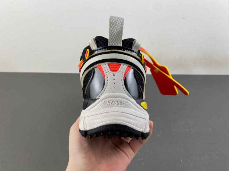 Off White 24