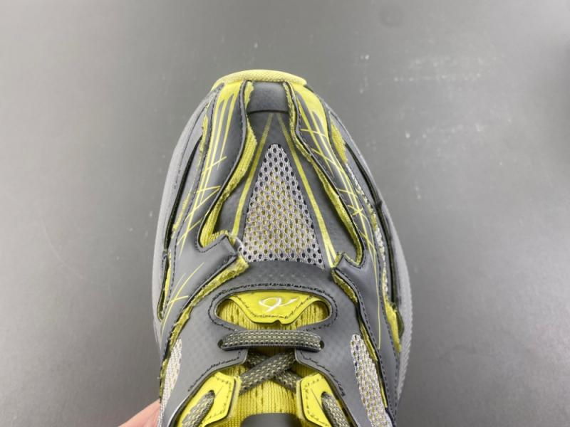 BALENCIAGA 26代