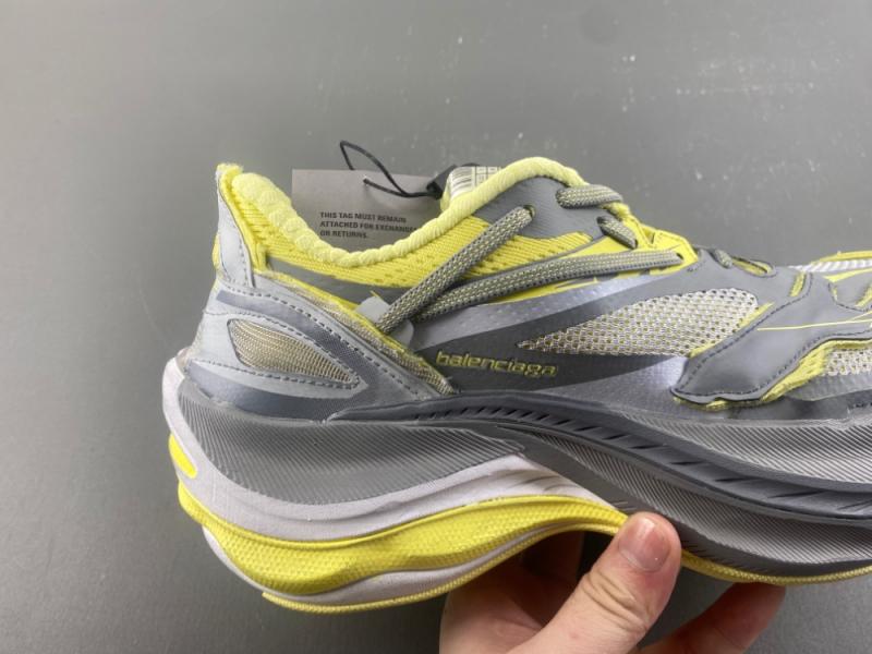 BALENCIAGA 26代
