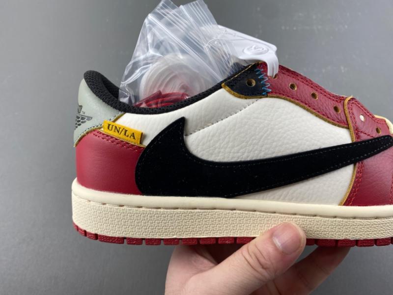 Travis Scott x Air Jordan 1 Low