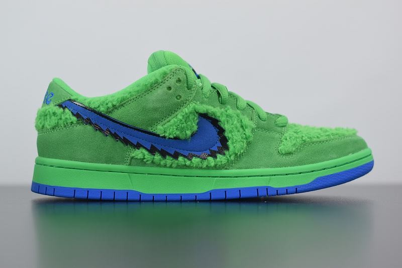 Nike SB Dunk Low Grateful Dead Bears Green