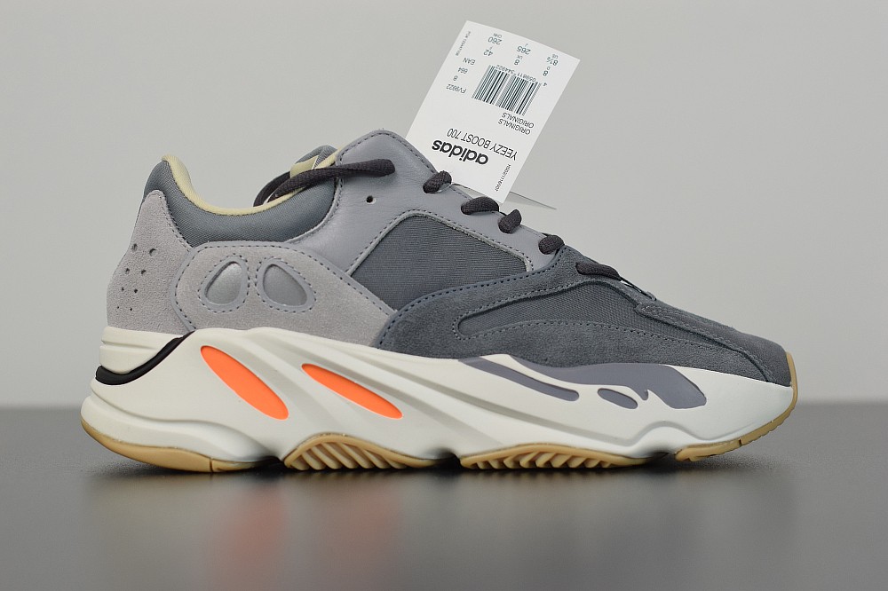 Yeezy Boost 700 Magnet