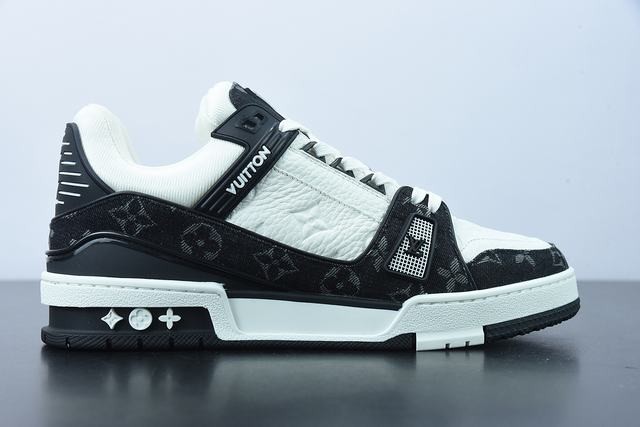 Louis Vuitton LV Trainer WHite Black White