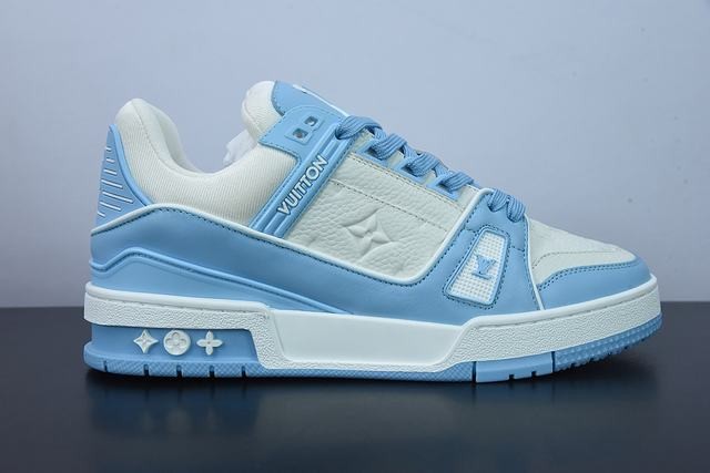  Louis Vuitton Trainer Low White Sky Blue