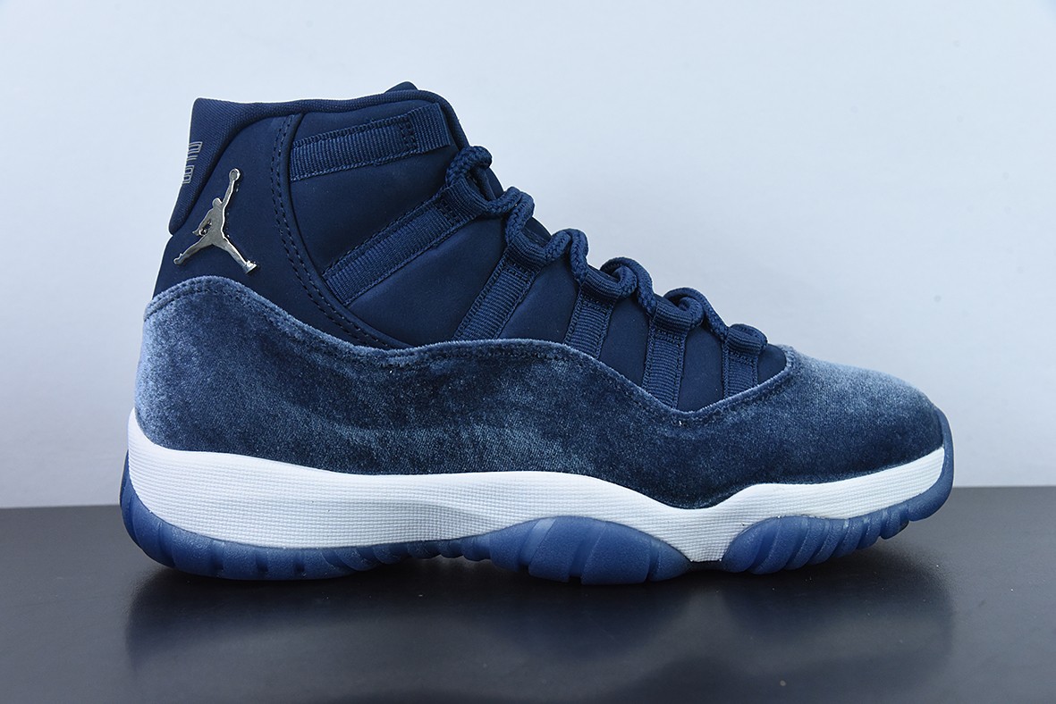 Jordan 11 Retro Midnight Navy