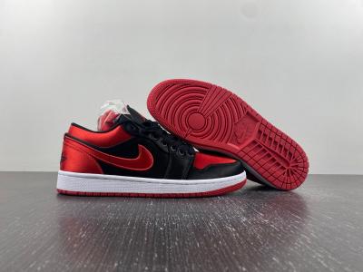 Air Jordan 1 LOW OG WMNS “Satin Bred