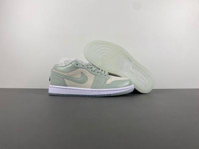 Air Jordan 1 Low