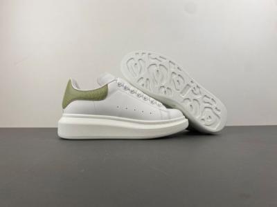 Alexander McQueen/