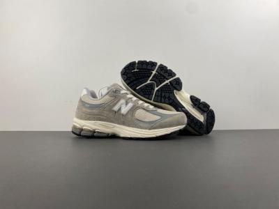 new balance NB 2002